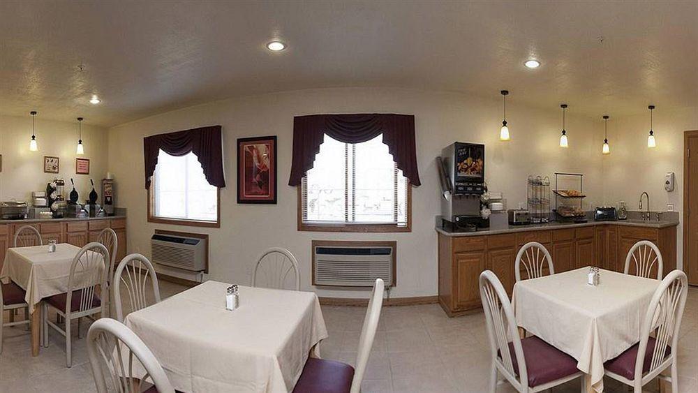 Comfort Inn Worland Hwy 16 To Yellowstone Buitenkant foto